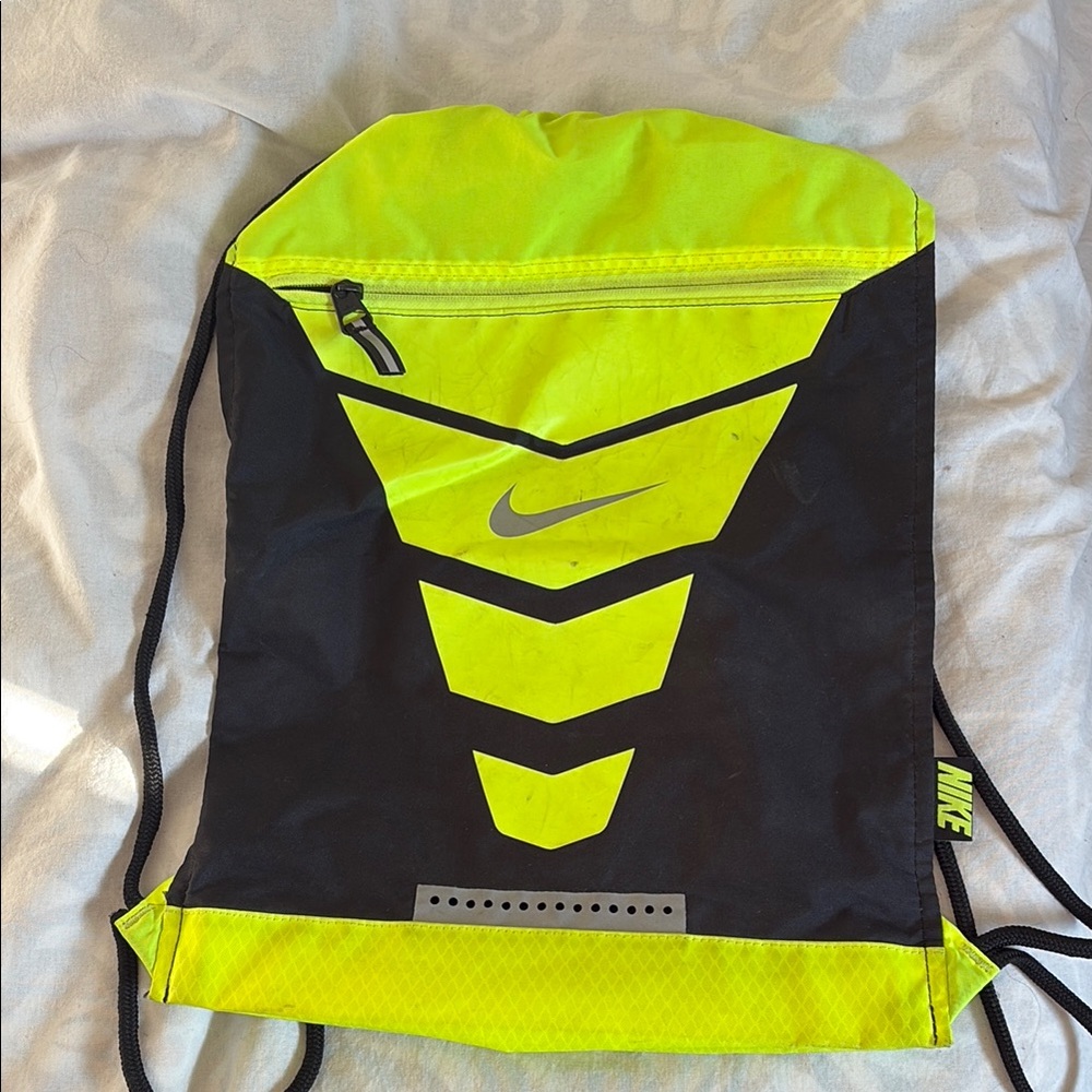 Nike Black and Neon Yellow Drawstring Backpack